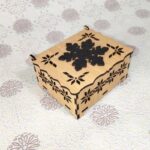 Caja navideña para corte láser | Diseño personalizado de regalo festivo