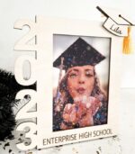 Marcos de Graduación 2023 - Plantilla Digital para Corte Láser Personalizable - Imagen 2