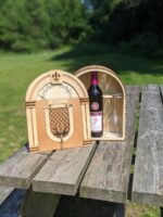 Cajón de vino y copas SVG - Diseño retro para corte láser - Descarga instantánea PDF y SVG - Imagen 2