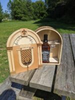 Cajón de vino y copas SVG - Diseño retro para corte láser - Descarga instantánea PDF y SVG