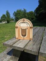 Cajón de vino y copas SVG - Diseño retro para corte láser - Descarga instantánea PDF y SVG - Imagen 3