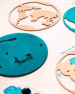 Mapa 3D del Mundo en Madera Cortado con Láser - Archivo Multicapa para Diseño Creativo - Imagen 7