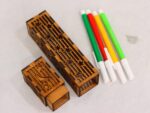 Portalápices de madera cortado con láser de 3 mm - Diseño único y elegante para estudiantes y profesionales. - Imagen 8
