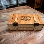 Caja de regalo de munición de licor - Archivo SVG para corte láser Glowforge y LightBurn - Imagen 5