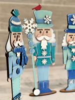 Cascanueces de Invierno SVG para Glowforge - Diseño de Bandeja Escalonada con Muñeco de Nieve - Imagen 5