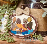 Adornos SVG para mejores amigas y hermanas - Diseños únicos de recuerdos personalizables - Imagen 2