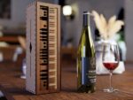 Caja de regalo de madera para botella de vino con diseño de piano - Archivo 3D para corte láser, Glowforge, SVG, DXF
