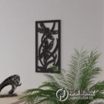 Dos siluetas etéreas flotan entre hojas, danzando en perfecta armonía.