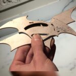 Archivo batarang digital del logo de Batman vs Superman para corte láser