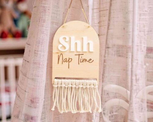 Colgador de puerta 'Shhh Bebé durmiendo' – diseño boho macramé (archivo láser)